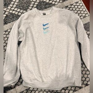 NIKE crewneck